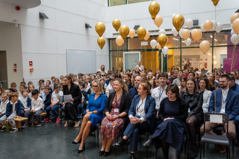 Святкуємо важливі моменти – посвячення, присяги та День вчителя в TE Vizja